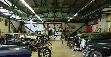 Lomakovo museum for antikke biler og motorsykler: historie og bilder